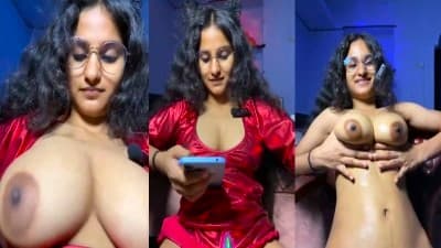 Young Desi Model Nude & Sex Talking Fucking Online