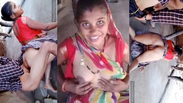 Village Bhabhi Ko Dudhwala Ne Jungle Me Chod Diya
